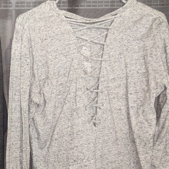 Victoria Secret-PINK cropped l/s open back tee - Picture 2 of 2